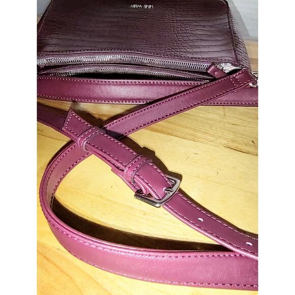 Nine West Boysenberry Colby Crossbody - Snake Embossed Satchel / Crossbody, NEW - Picture 11 of 13